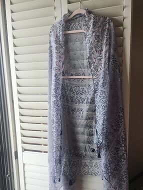 Sheer Paisley Xlarge Scarf in Light Grey